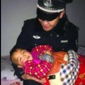 北京西开往安庆的K1071次火车遗弃男婴